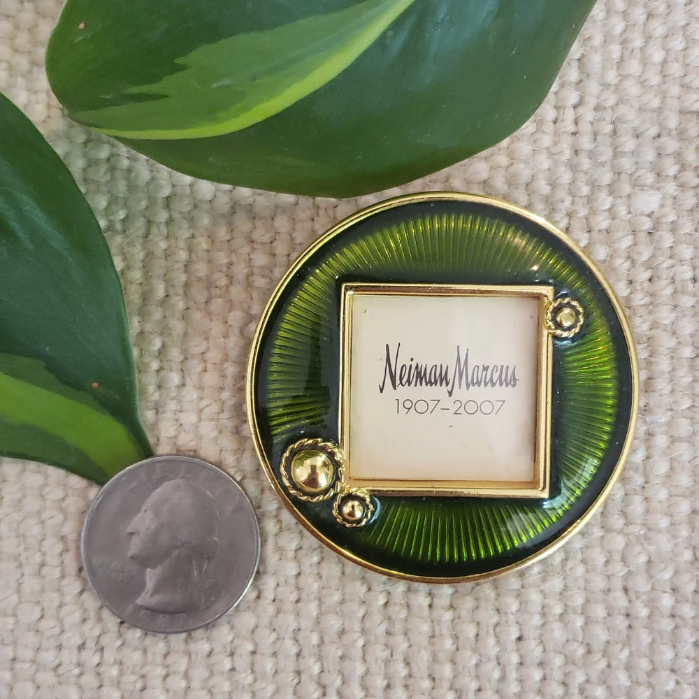 JAY STRONGWATER x NEIMAN MARCUS Collab Collectors Mini Frame Green Gold - Picture 5 of 10